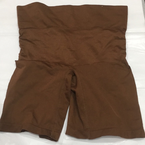 Cacique Other - Cacique the slimmer high waist short 14/16